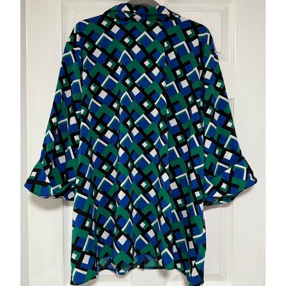 Catherines Women's Geometric Button Front 3/4 Sleeve Top Size 3X - Picture 12 of 14